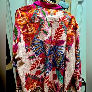 Farm Rio Button up shirt, macaw scarf shirt print size XL NWOT